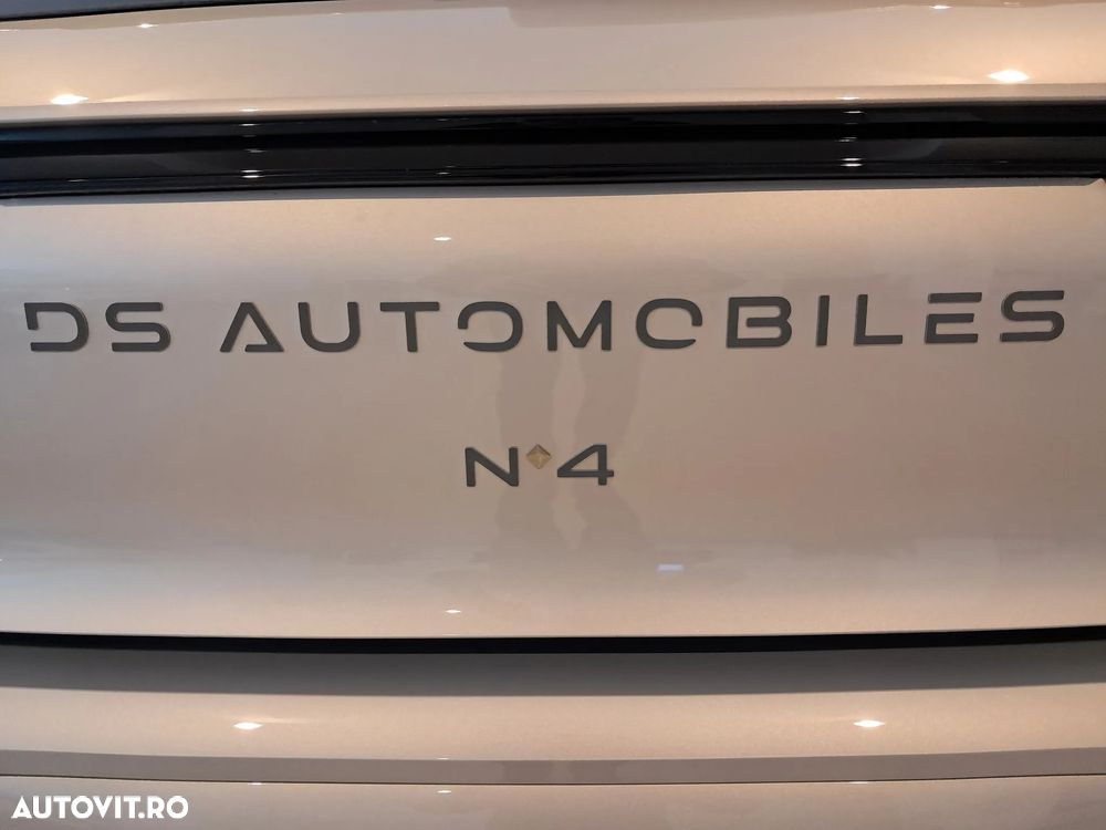 DS Automobiles DS 4 Crossback - 12