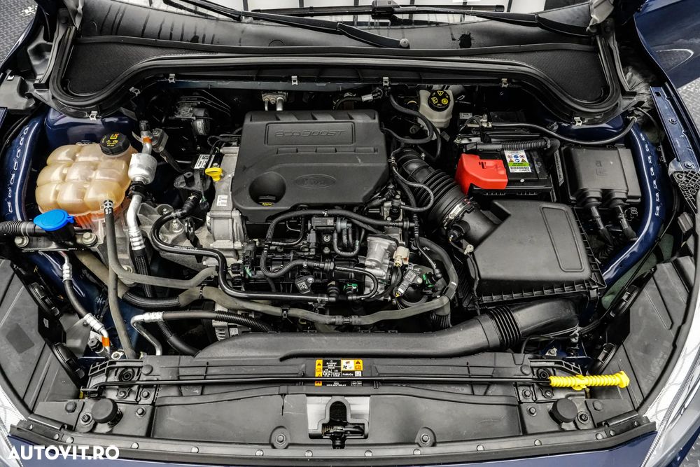 Ford Focus 1.0 EcoBoost Titanium Business - 27