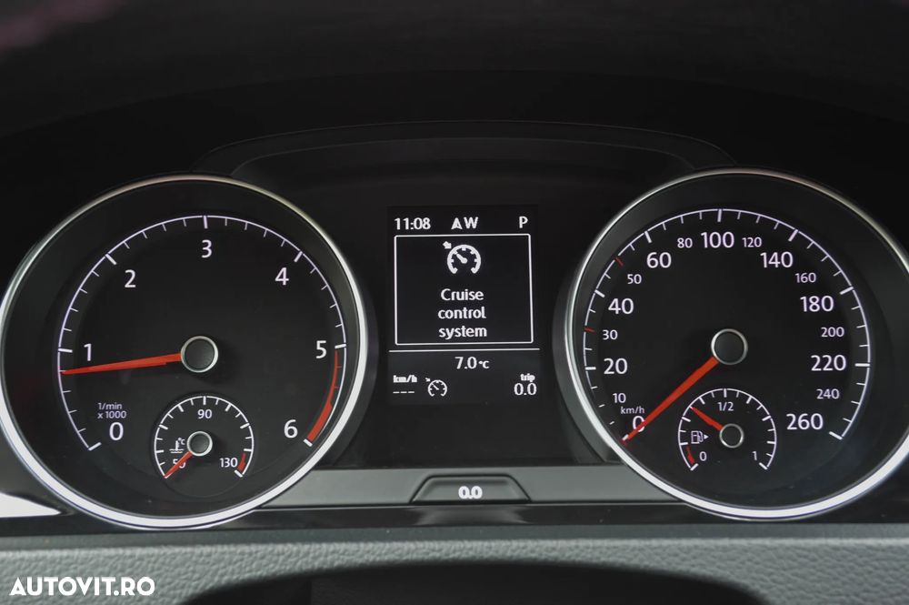 Volkswagen Golf 2.0 TDI (BlueMotion Technology) DSG Highline - 12