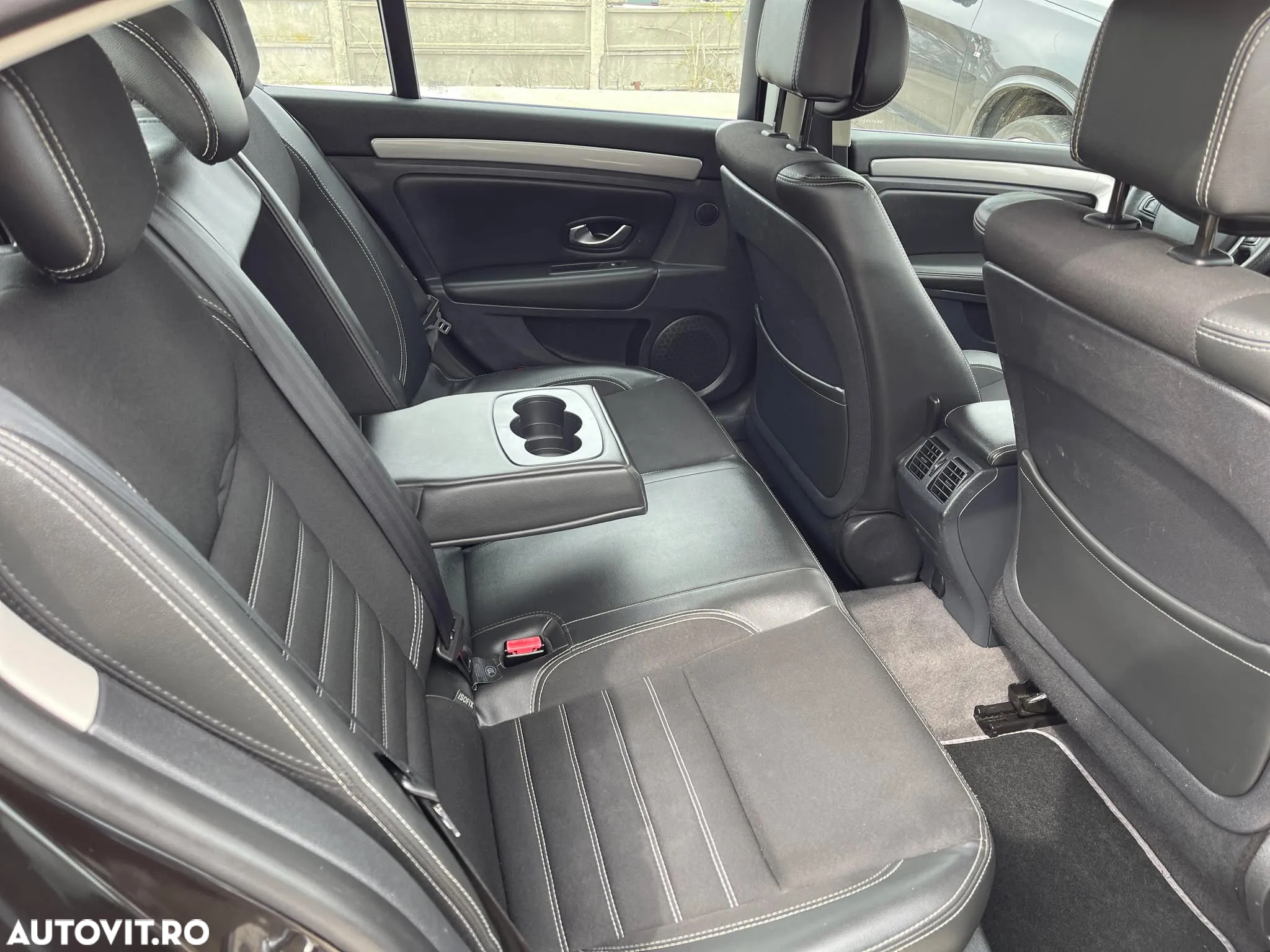 Renault Laguna dCi 110 FAP Limited - 15