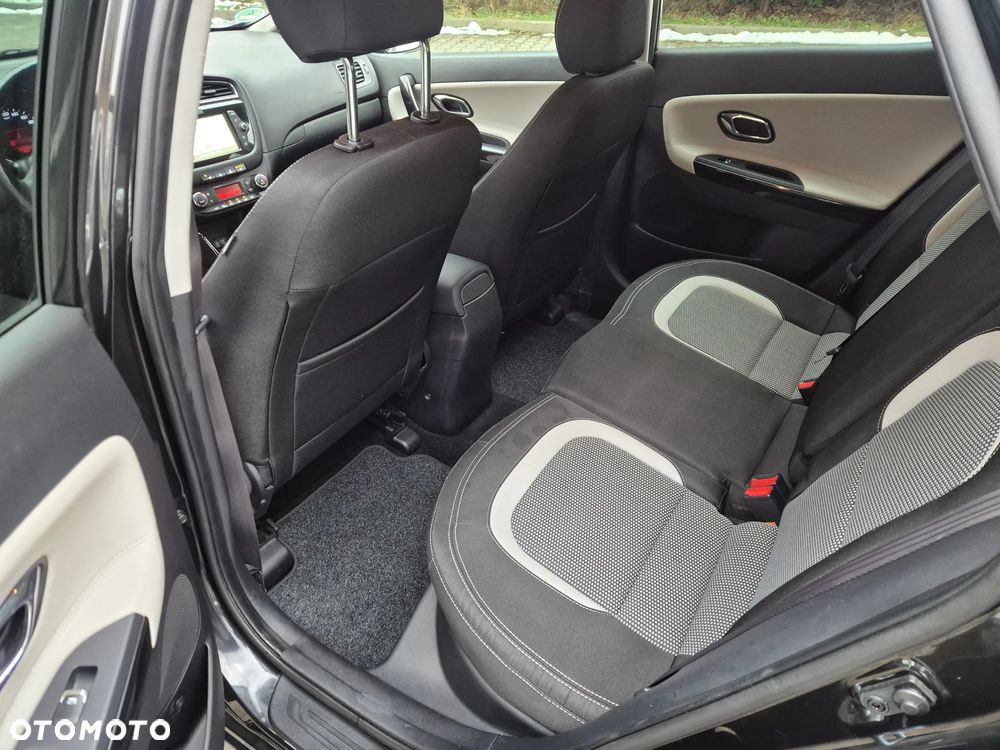 Kia Ceed 1.6 GDI ISG Platinum Edition - 11