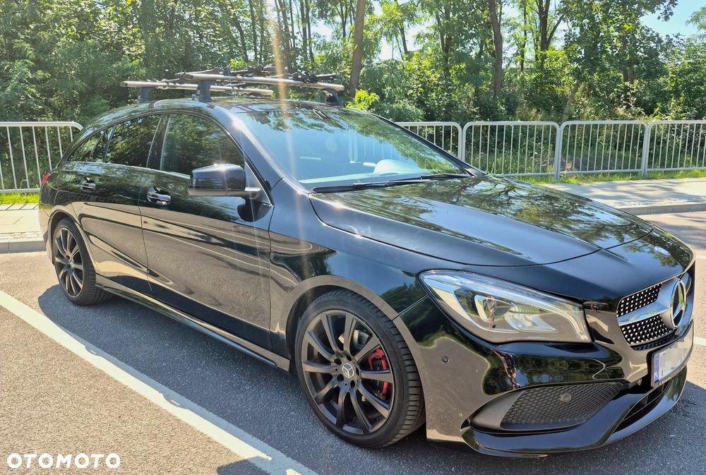 Mercedes-Benz CLA 180 7G-DCT AMG Line - 4