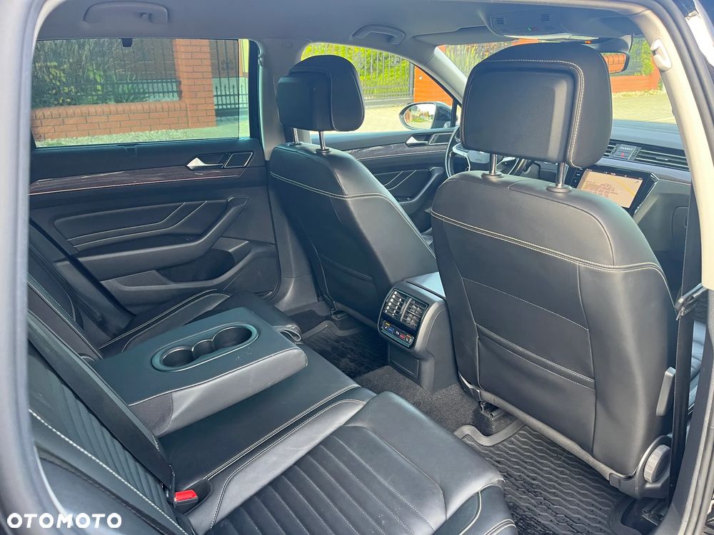 Volkswagen Passat 2.0 TSI Elegance DSG - 7