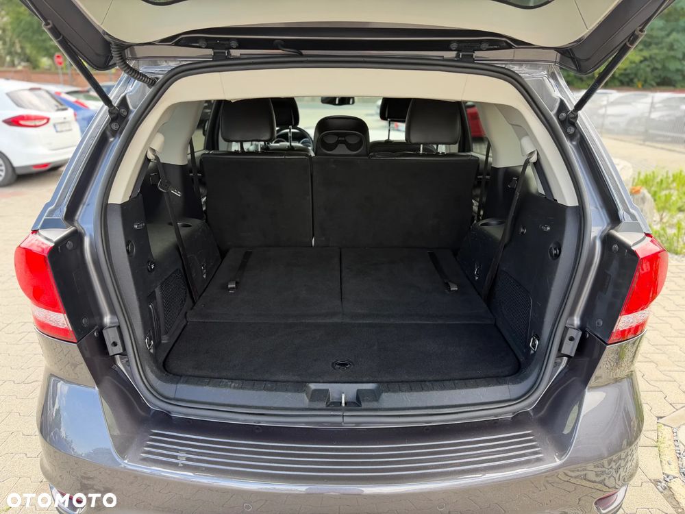 Fiat Freemont 2.0 Multijet Lounge AWD - 18