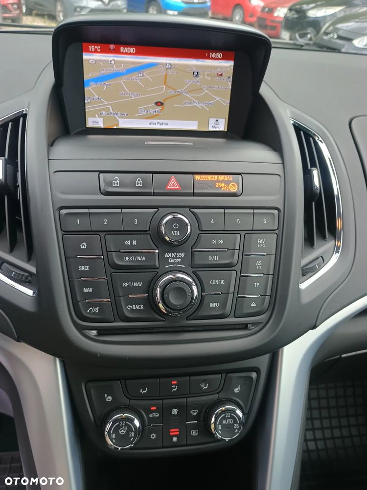 Opel Zafira - 18