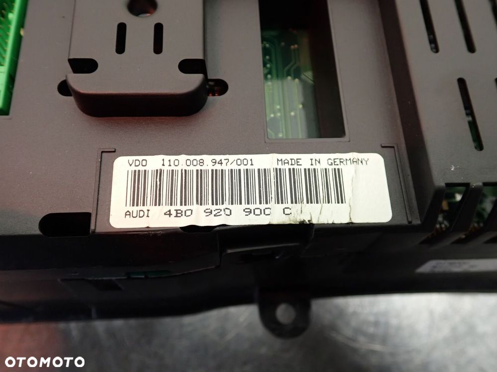 LICZNIK AUDI A6 C5 4B0920900C - 5