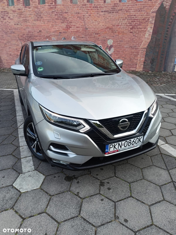 Nissan Qashqai 1.2 DIG-T N-Connecta Xtronic EU6
