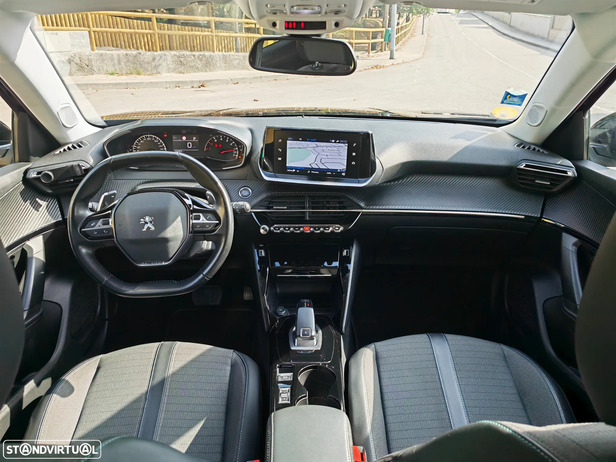 Peugeot 2008 1.5 BlueHDi Allure Pack EAT8 - 9