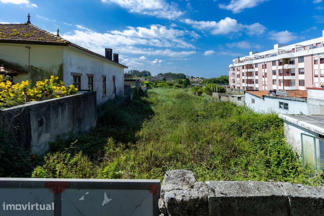Terreno 1 700 m2 — 1 ou 2 Moradias | Praia de Francelos - Grande imagem: 2/33