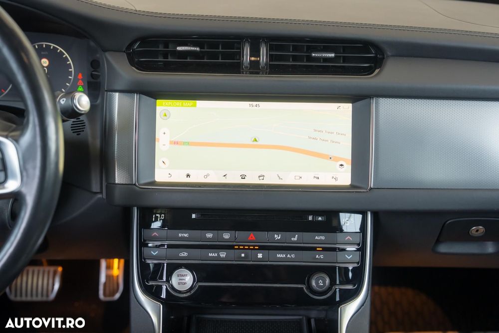 Jaguar XF 20d AWD Prestige - 26