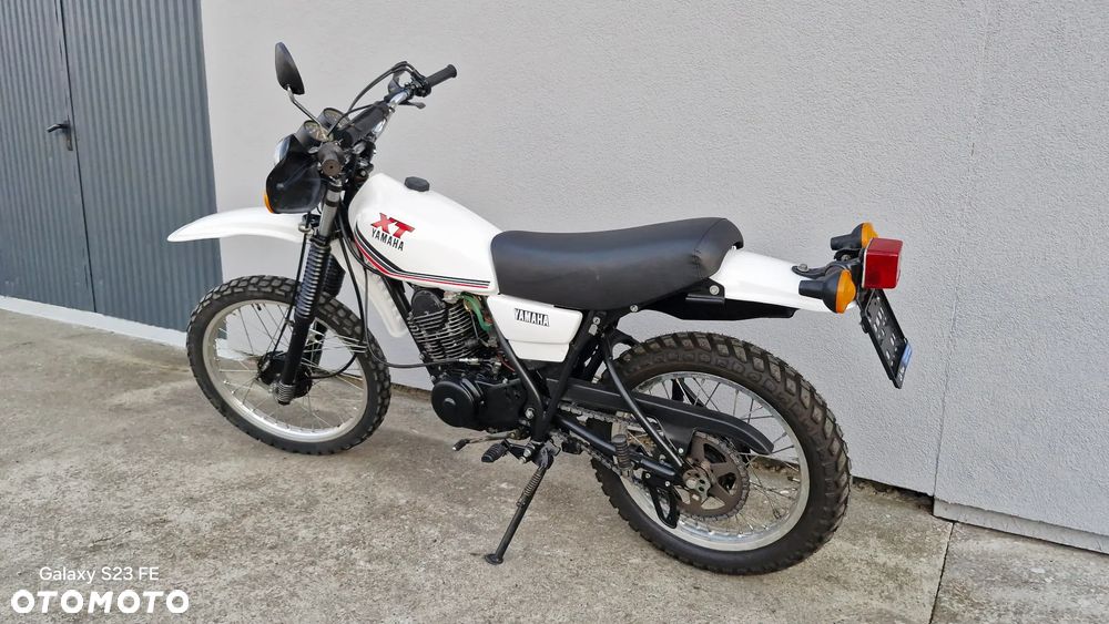 Yamaha XT - 22