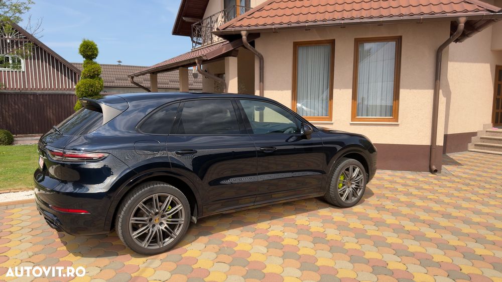 Porsche Cayenne Standard - 10