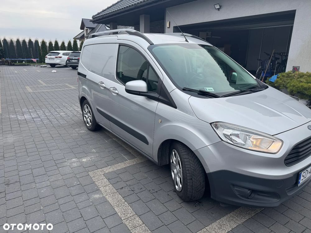 Ford TRANSIT COURIER - 2