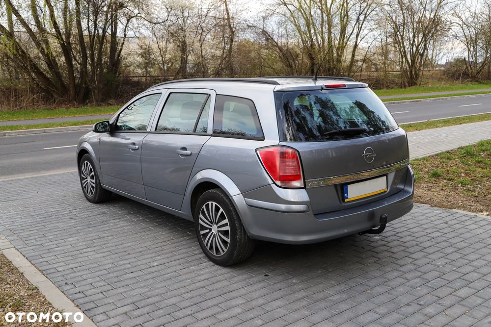 Opel Astra 1.6 Enjoy - 4