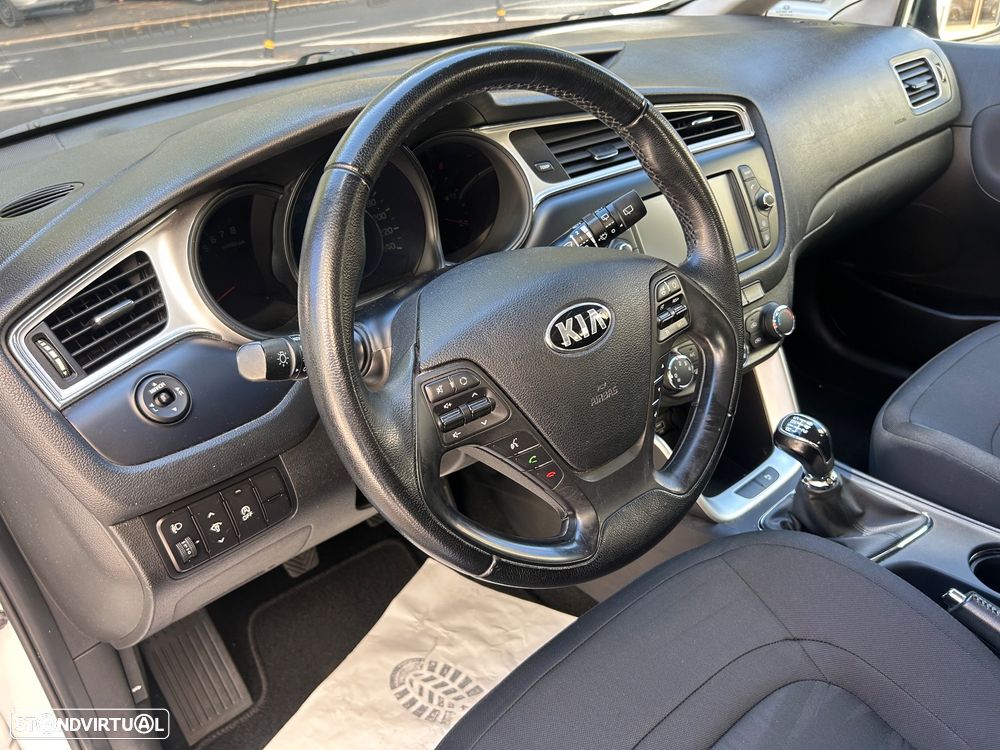 Kia Ceed - 19