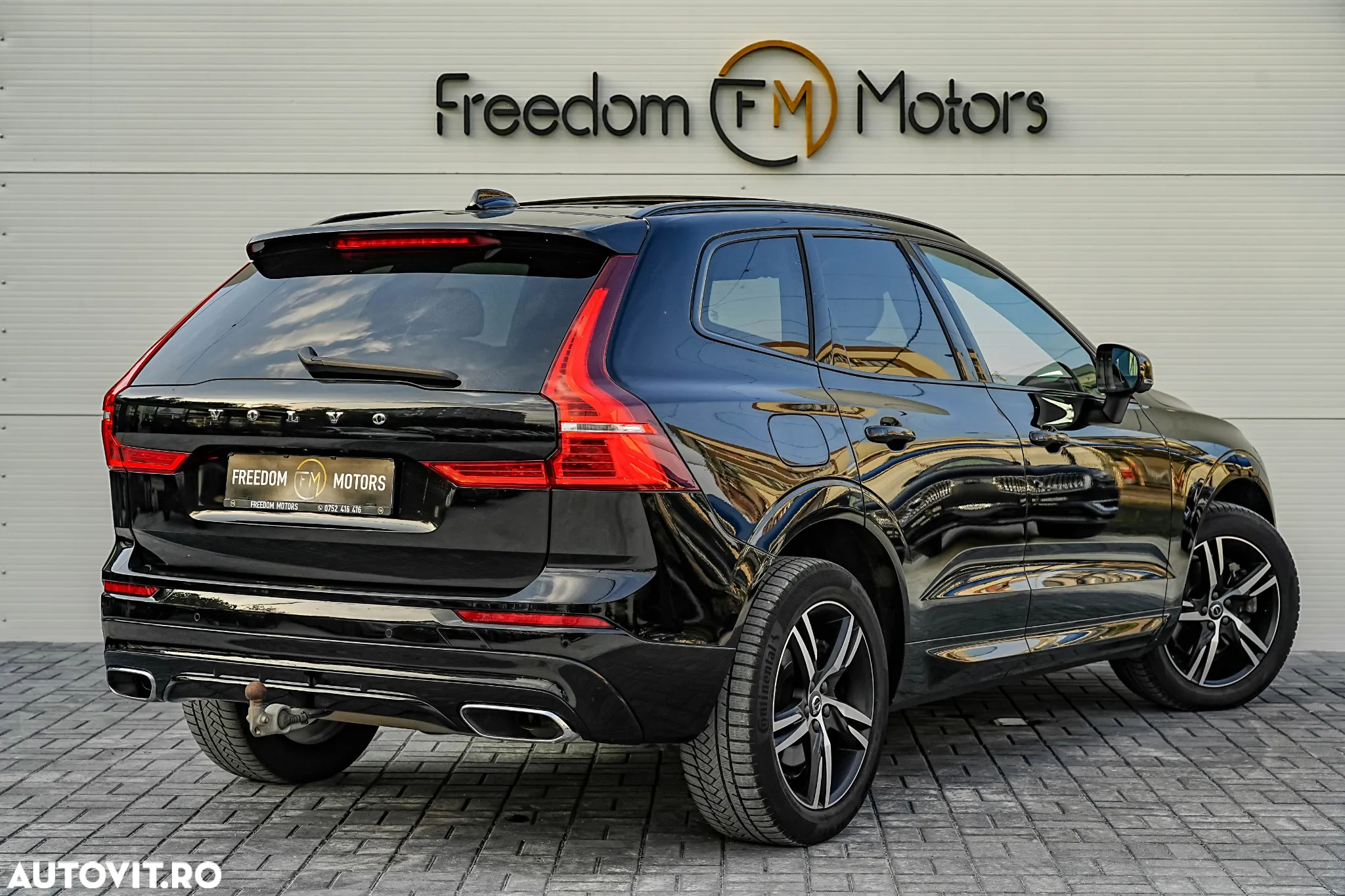 Volvo XC 60 T6 AWD Recharge Geartronic RDesign Expression - 6