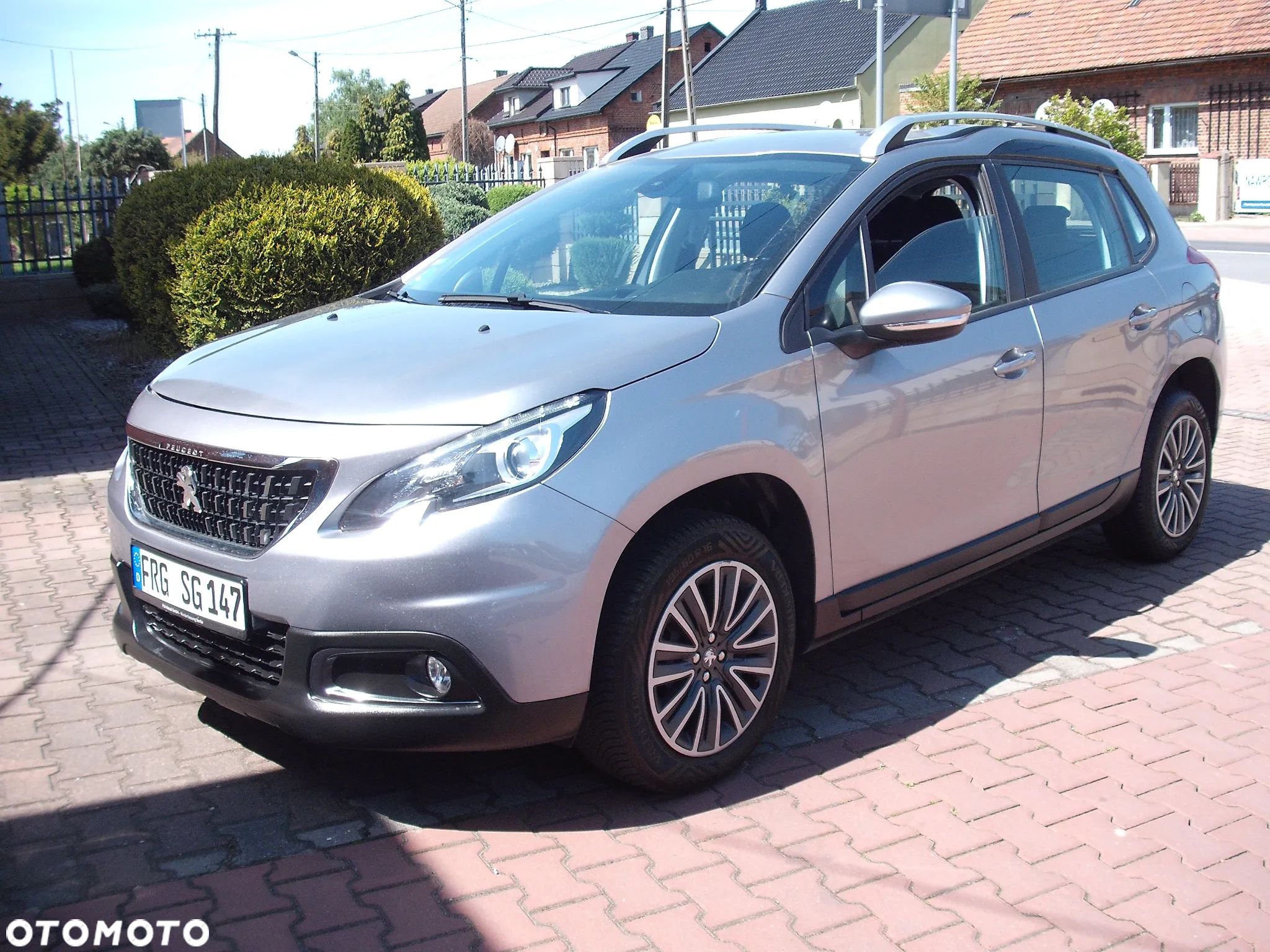 Peugeot 2008 - 1