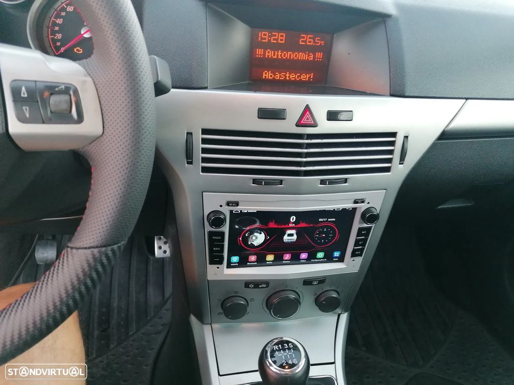 Opel Astra GTC Sport Van - 10
