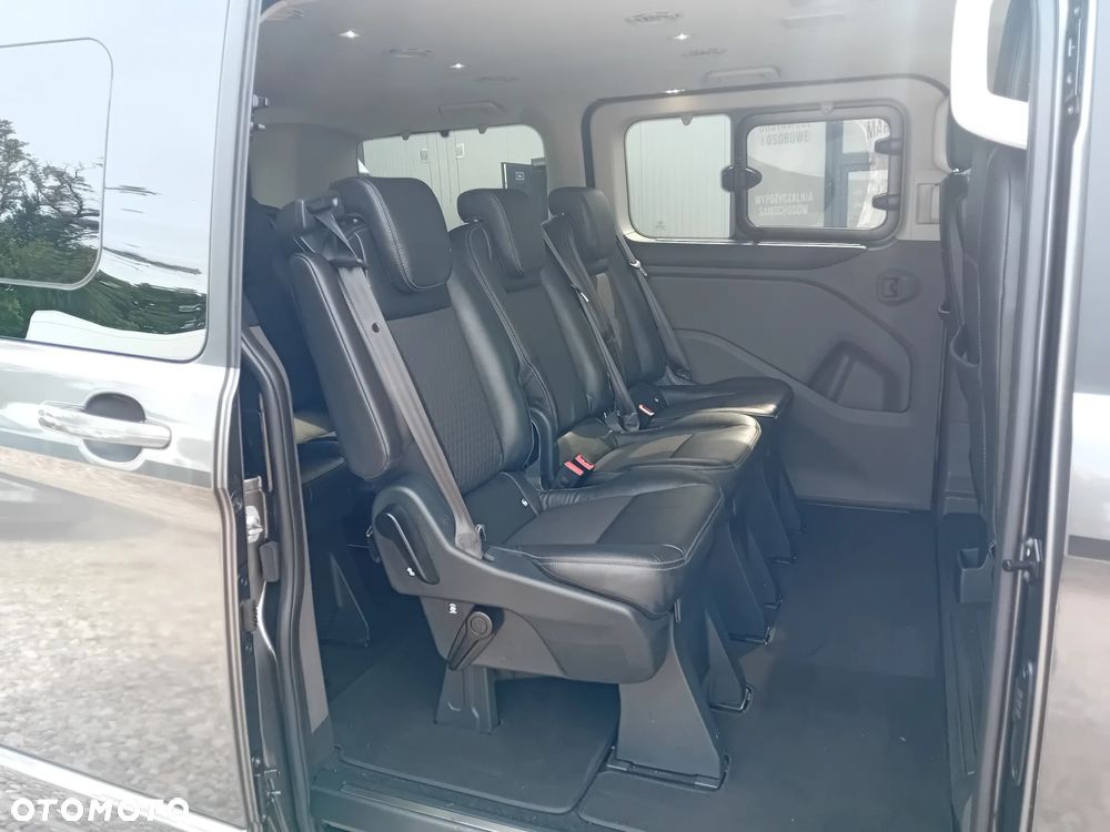 Ford Tourneo Custom - 14