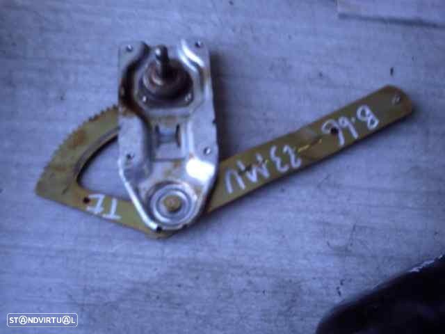 ELEVADOR TRASEIRO ESQUERDO - 1