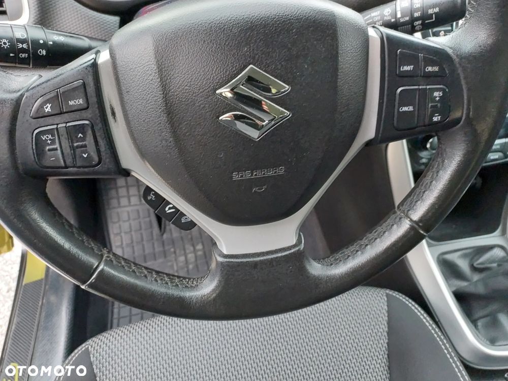Suzuki SX4 1.6 Premium - 21