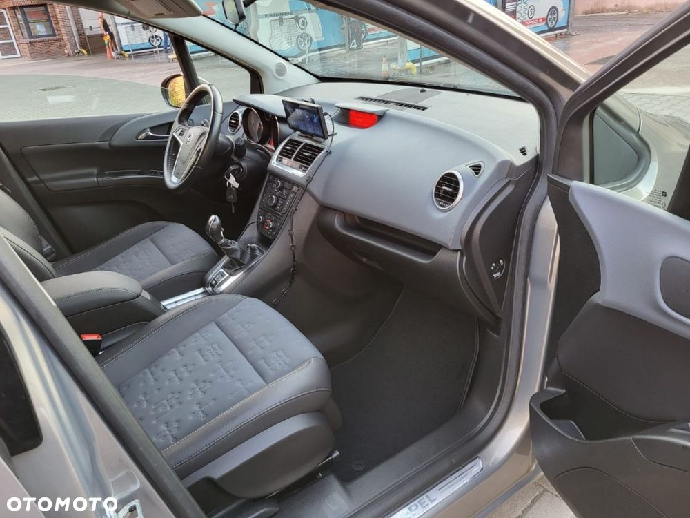Opel Meriva - 22