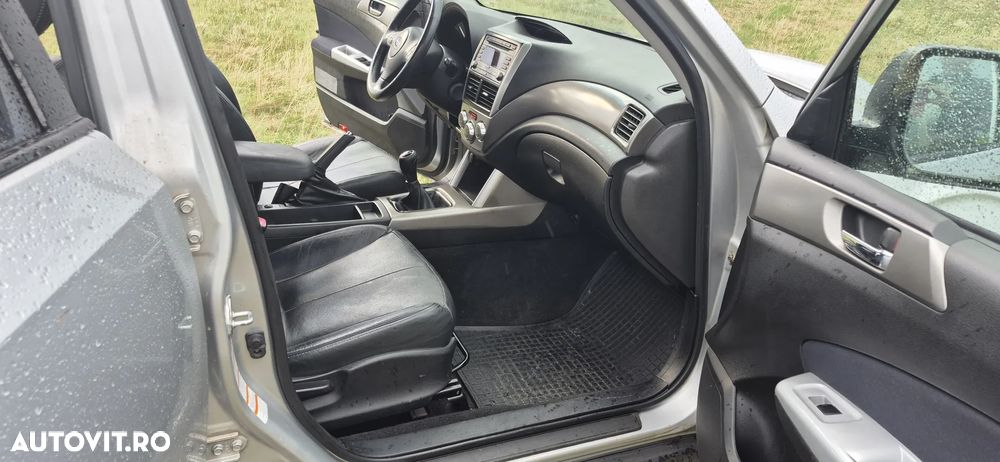 Subaru Forester 2.5XT VQ - 9