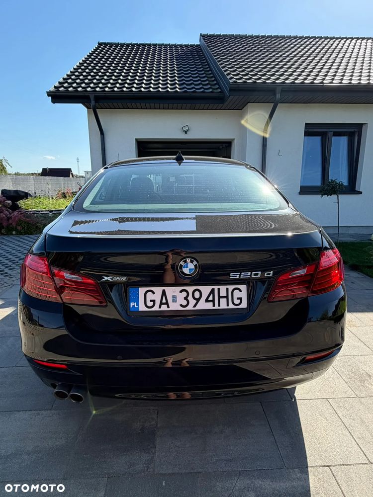 BMW Seria 5 520d Luxury Line - 16