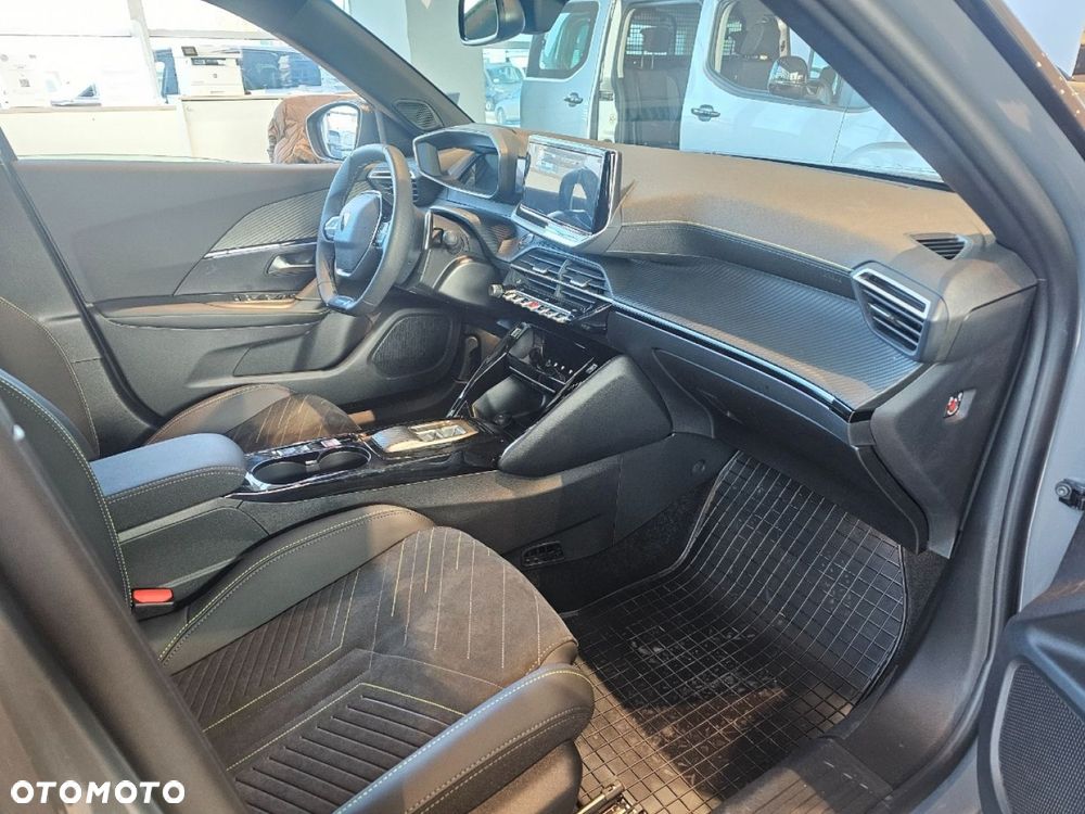 Peugeot 2008 - 10