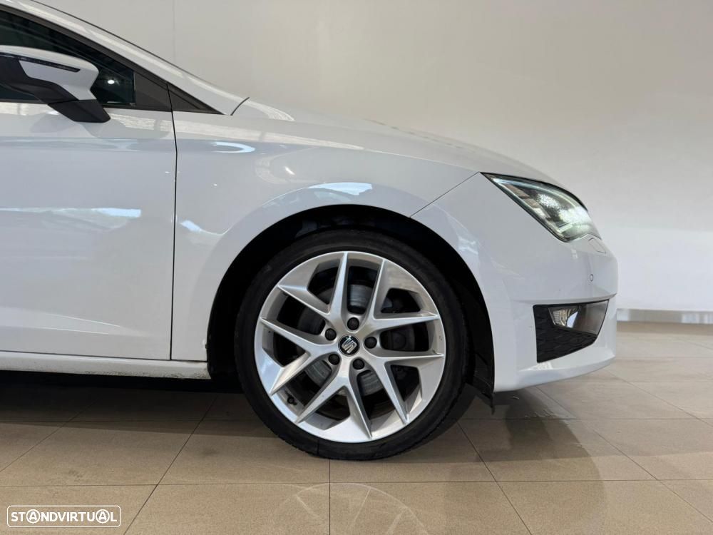 SEAT Leon ST 2.0 TDI DPF DSG FR - 8