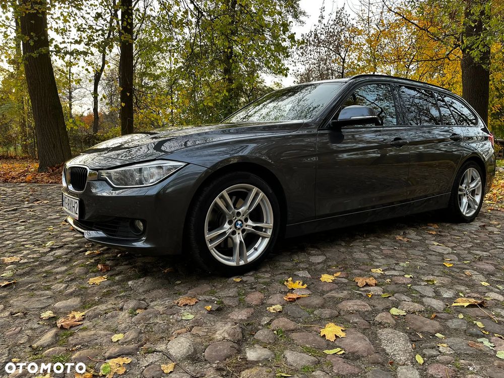 BMW Seria 3 325d Sport-Aut Sport Line - 4