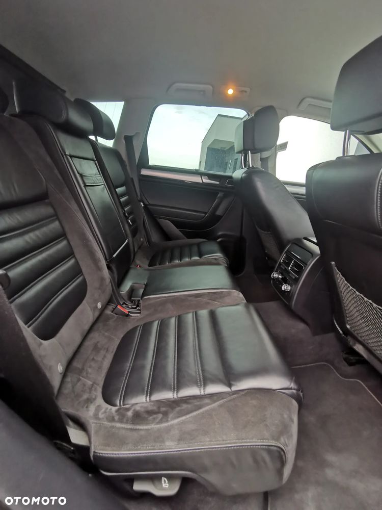 Volkswagen Touareg 3.0 V6 TDI BMT R-Style - 12