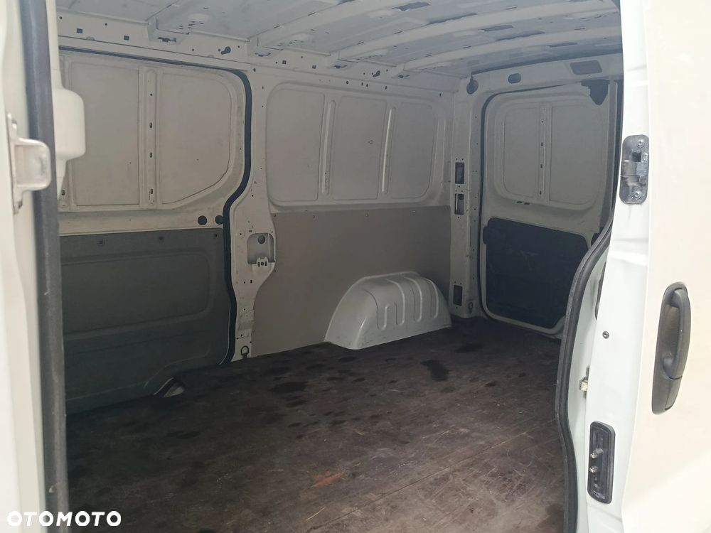 Opel Vivaro - 9