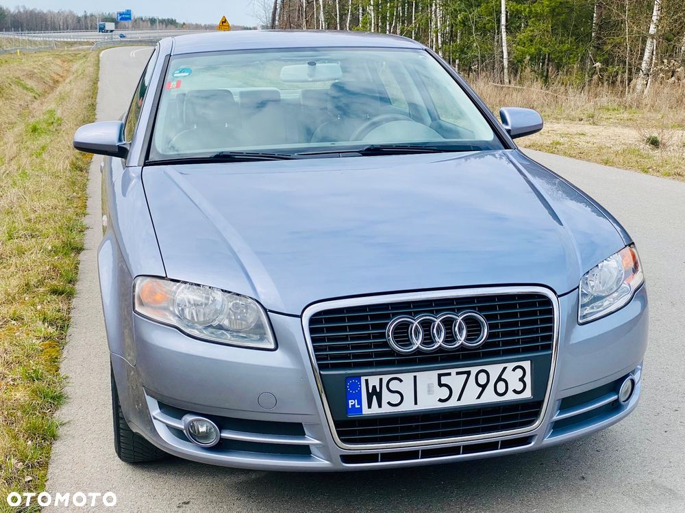 Audi A4 Limousine - 16