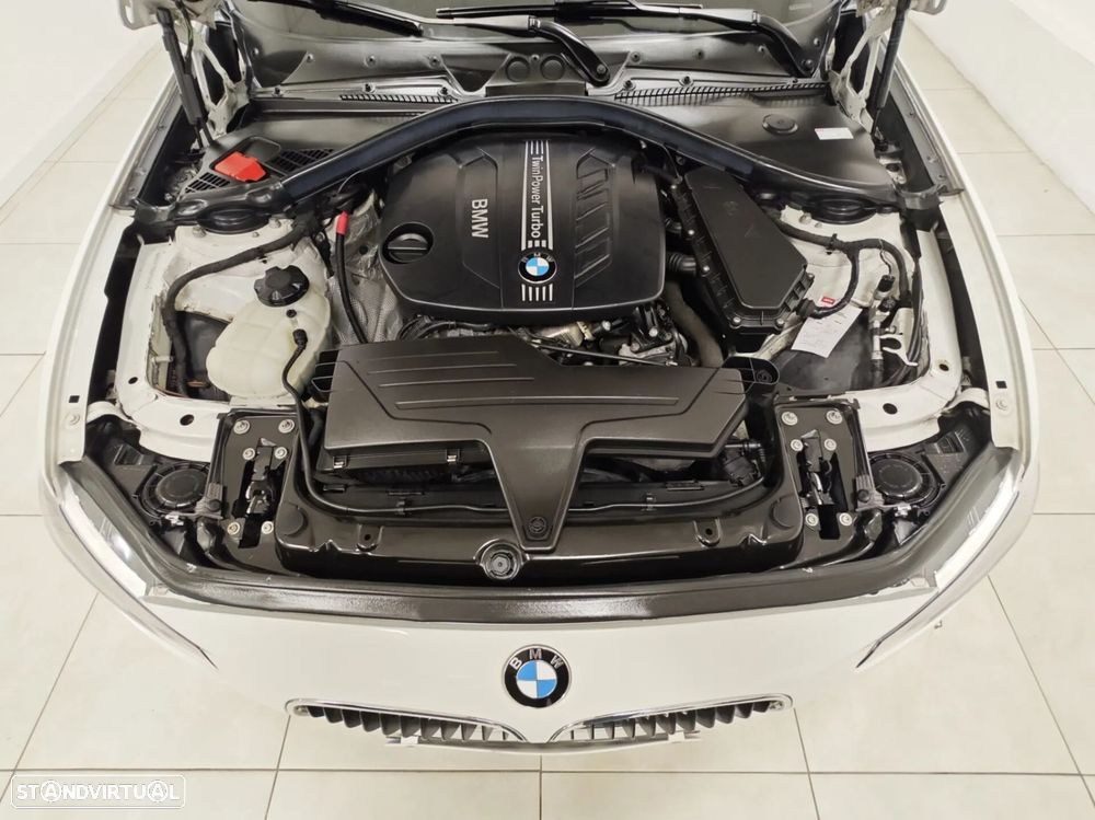 BMW 116 dA Line Sport - 48