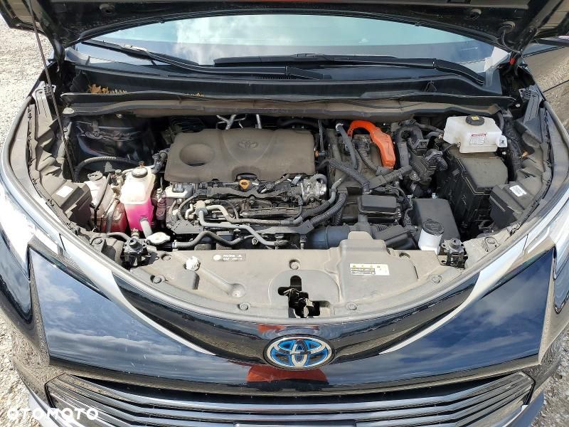 Toyota Sienna - 14