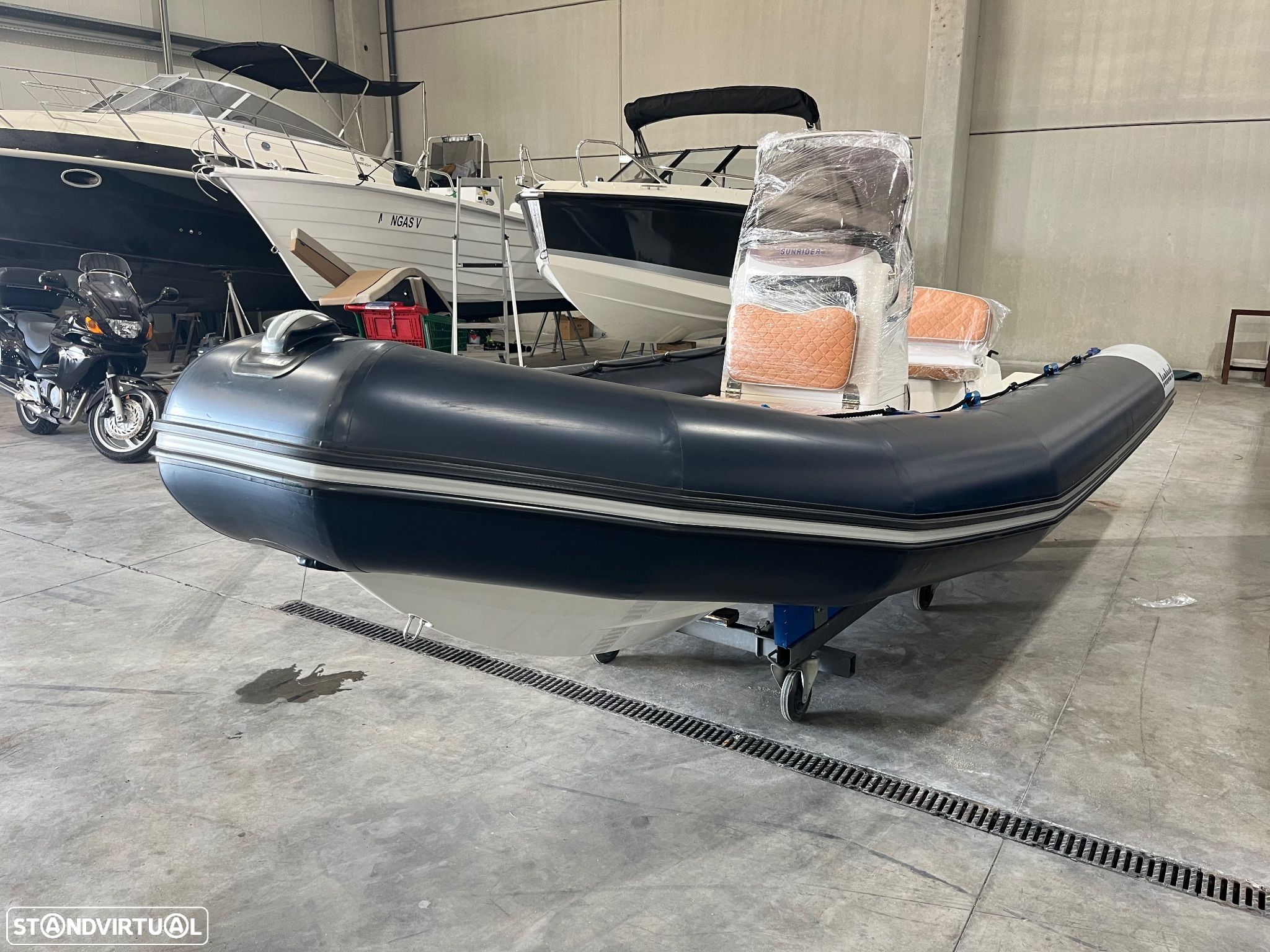 Bombard 550 Blue Story Hypalon - 1