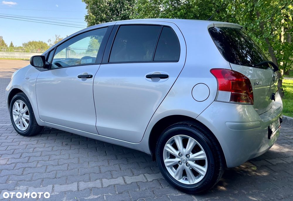 Toyota Yaris 1.0 Luna A/C - 4