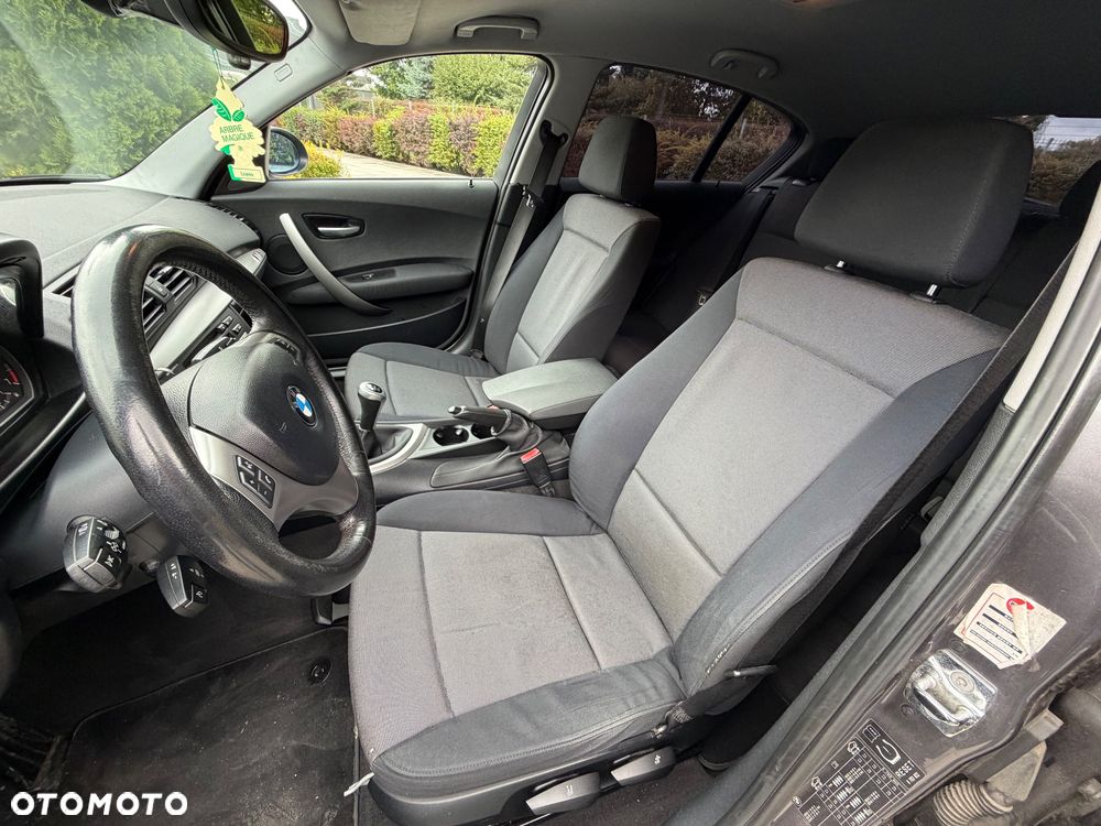 BMW Seria 1 - 17