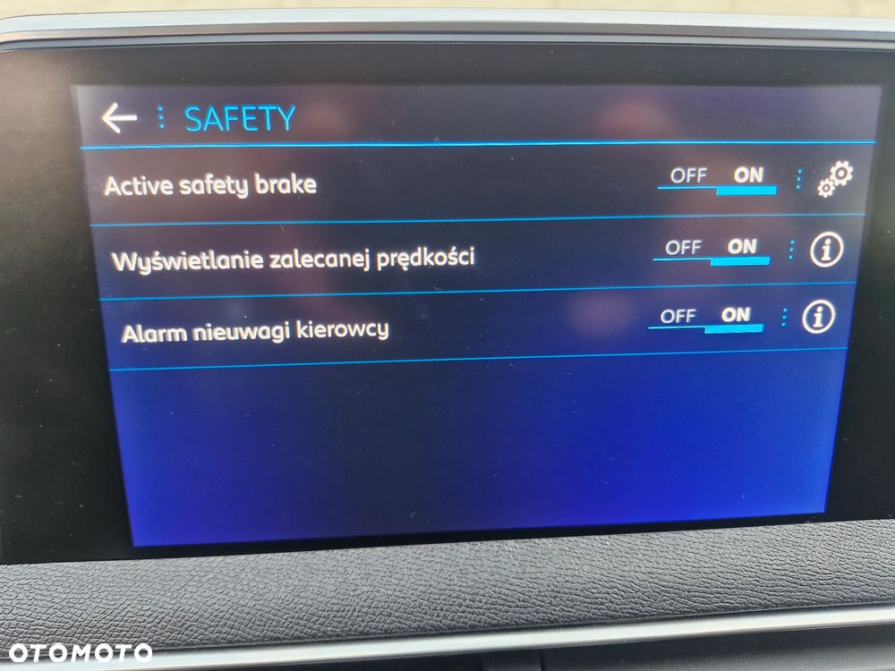 Peugeot 3008 PureTech 130 Stop & Start GPF Roadtrip - 18