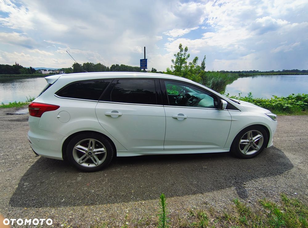 Ford Focus 1.5 EcoBoost Titanium ASS PowerShift - 6