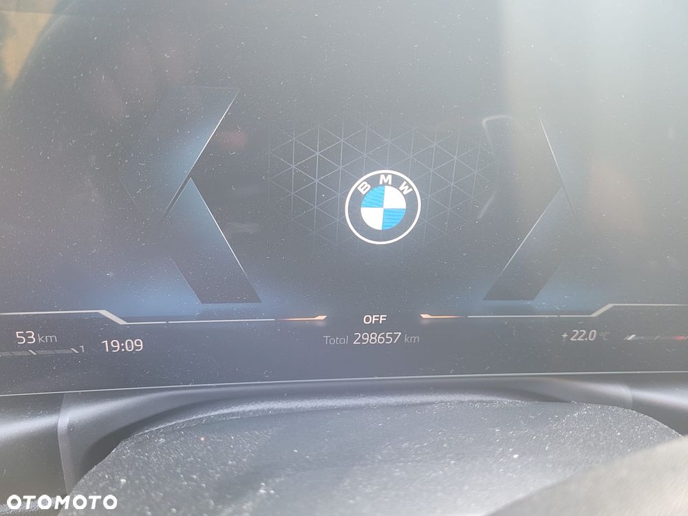 BMW Seria 3 320d mHEV - 26