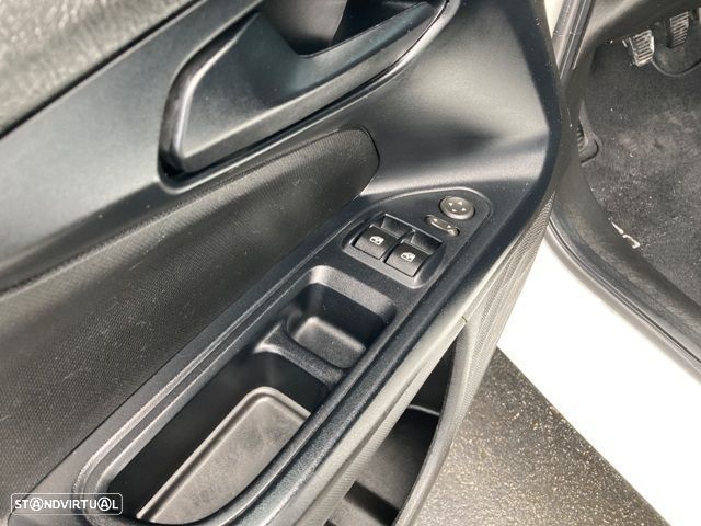 Fiat Tipo 1.3 M-Jet Street — fotografia 25