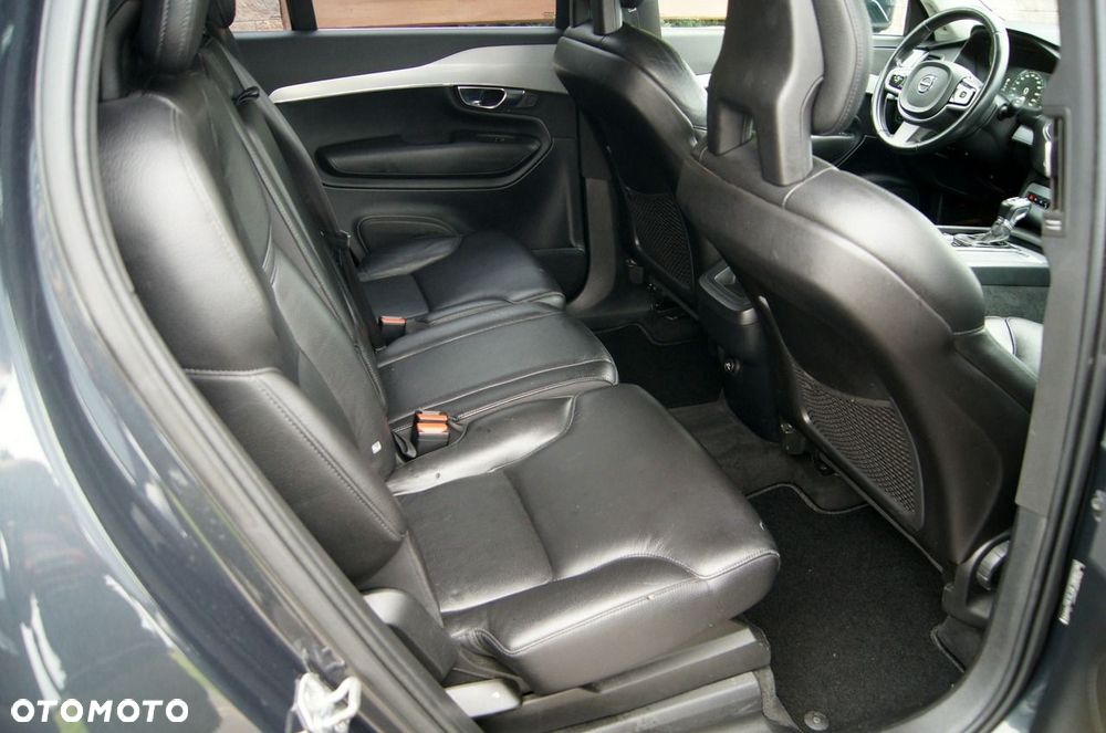 Volvo XC 90 D5 AWD Geartronic Momentum - 15