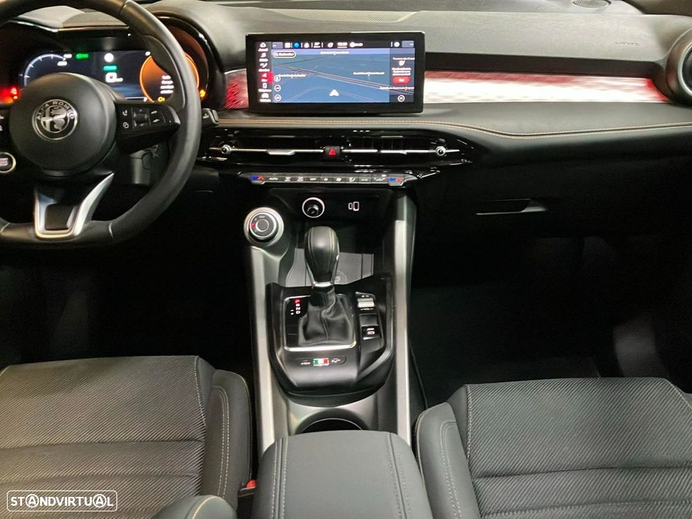 Alfa Romeo Tonale 1.3 Plug-In Hybrid TI e-AWD - 8