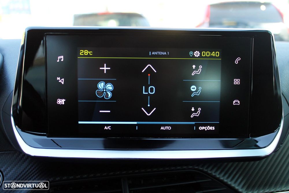 Peugeot e-2008 50 kWh Active Pack - 18