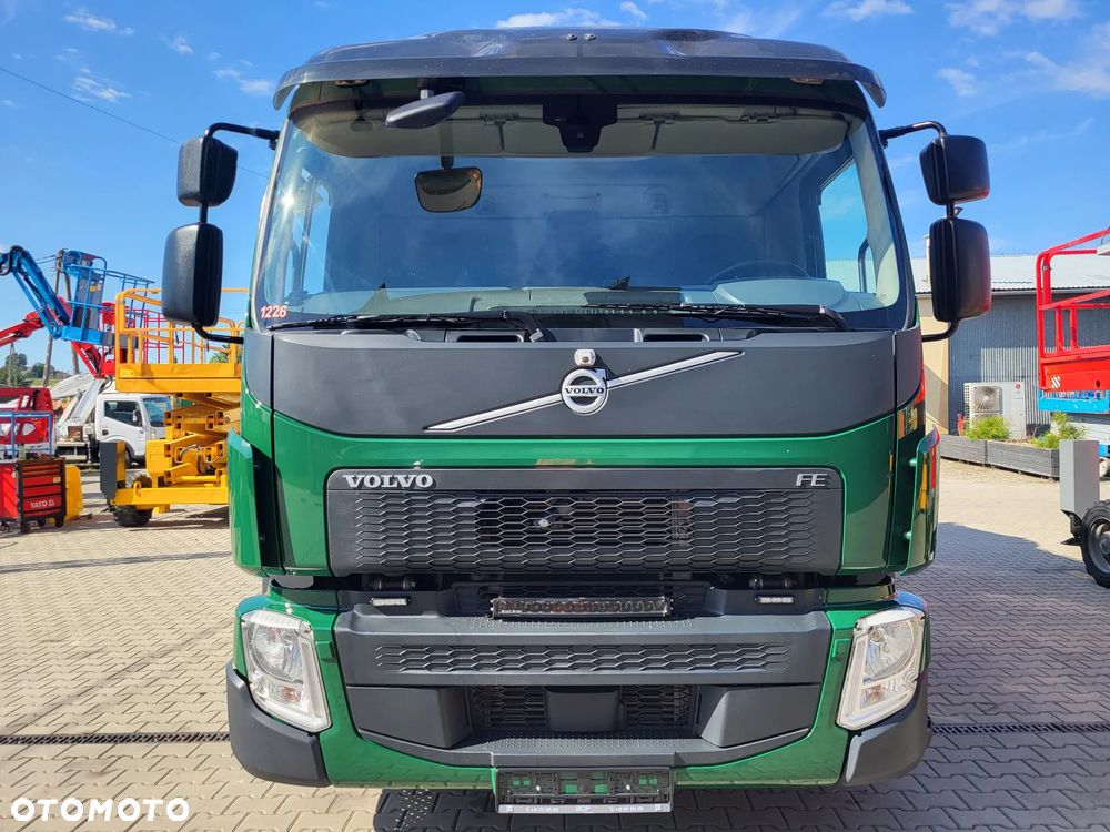 Volvo FE 280 dwukomorowa - 3