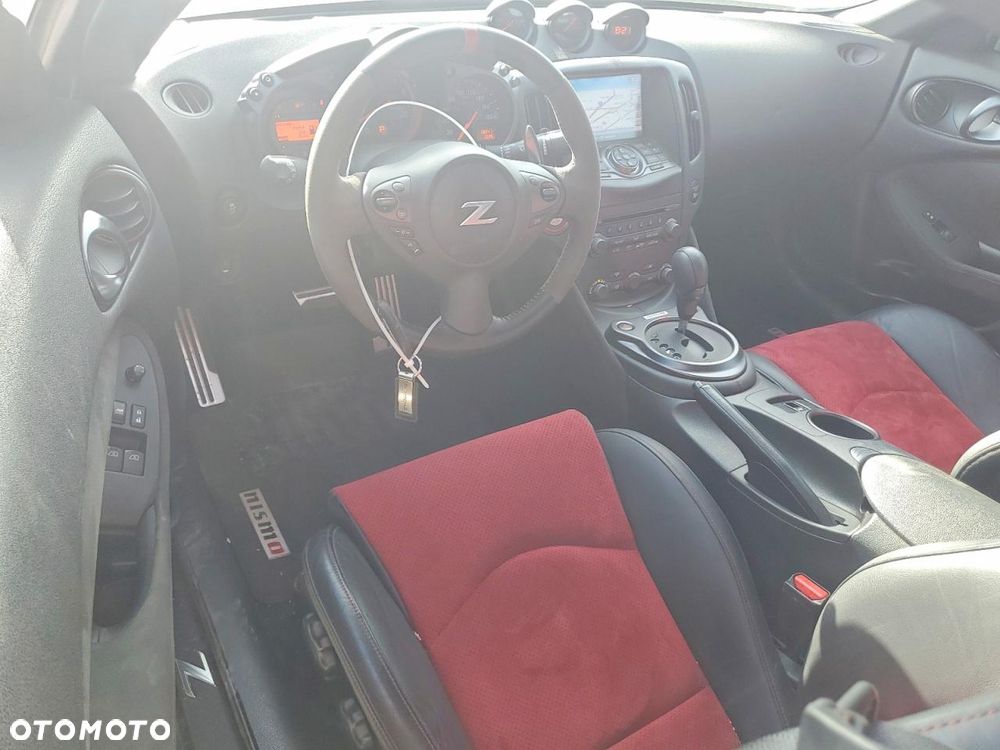 Nissan 370 Z - 9