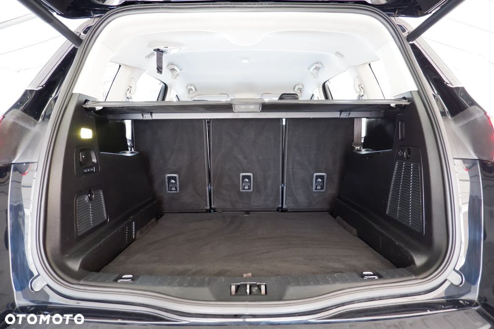Ford S-Max - 8