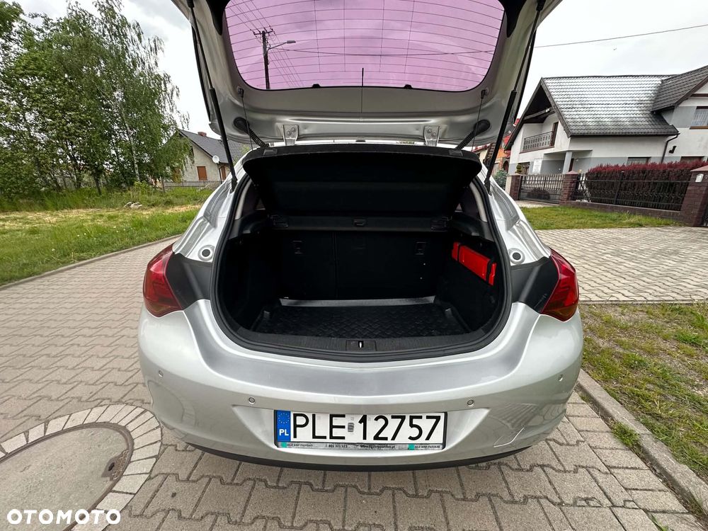 Opel Astra 1.7 CDTI Cosmo - 7